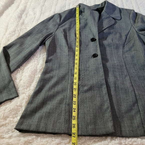Tangents Women’s Sz 9 Gray Striped 3 Piece Pantsuit with Camisole Top, Blazer - Picture 15 of 16
